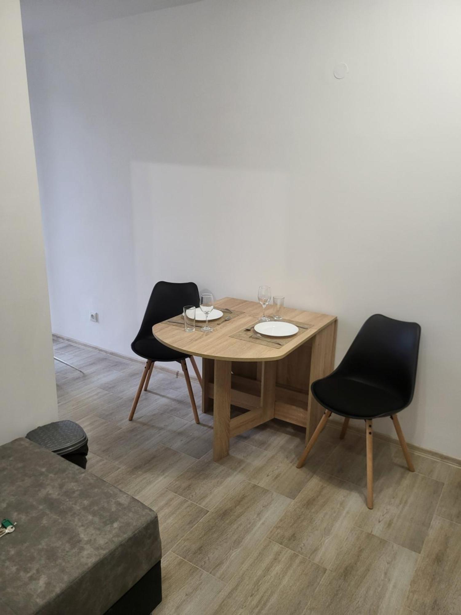 Aleks Top Center 2- Free Parking Burgas Esterno foto